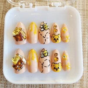 Pooh Bear Press On Nails